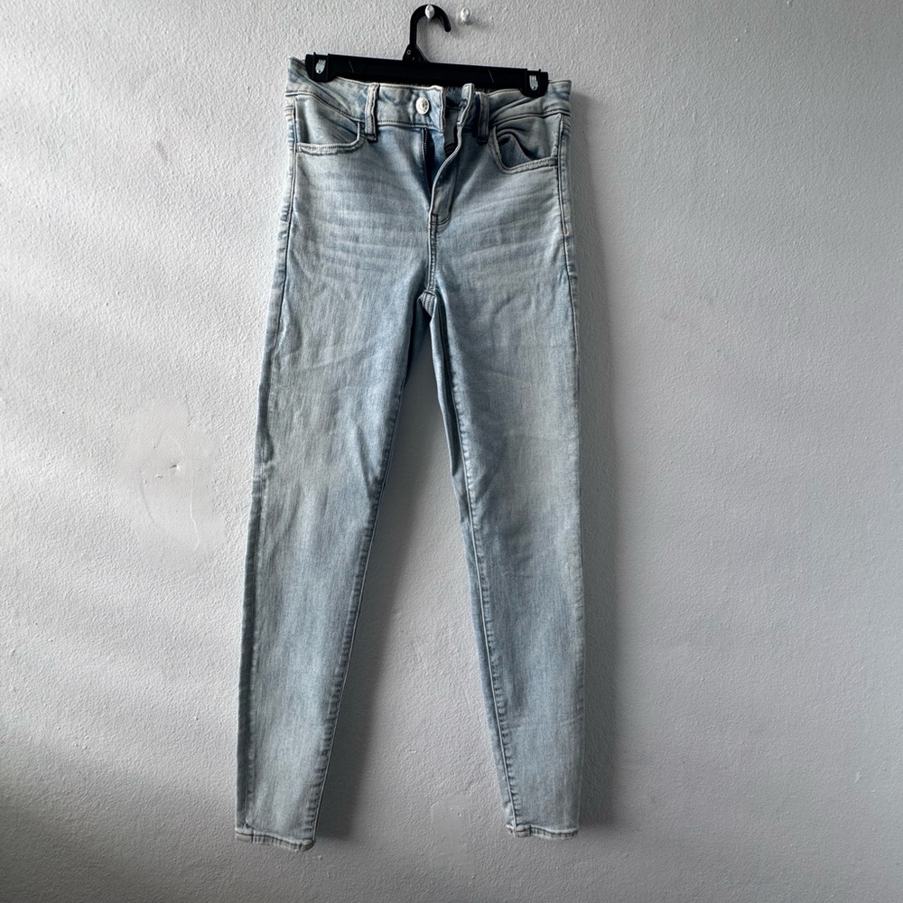 American Eagle Outfitters Light Blue Skinny Jeans